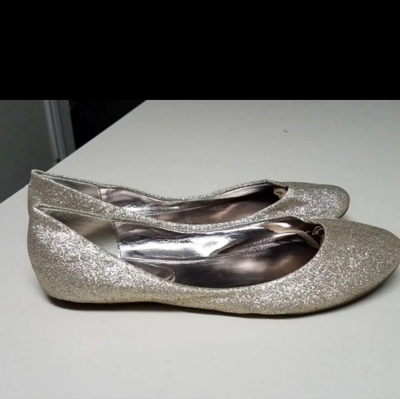 Steve Madden glittery gold flats Size 10 - Picture 5 of 6